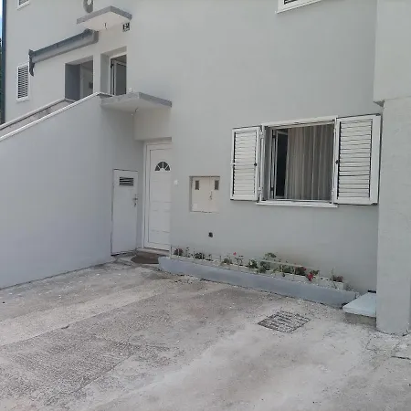 Orada-parking, Barbecue, Terrace Daire *