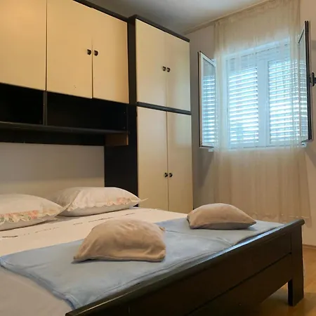 Orada-parking, Barbecue, Terrace Daire